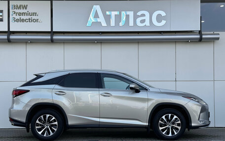 Lexus RX IV рестайлинг, 2021 год, 5 190 000 рублей, 6 фотография