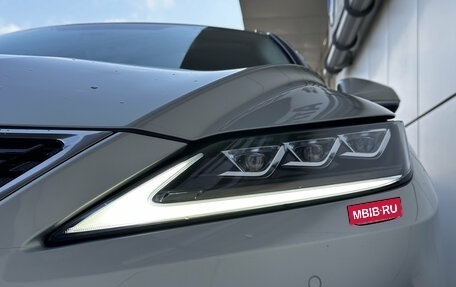 Lexus RX IV рестайлинг, 2021 год, 5 190 000 рублей, 7 фотография