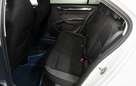 Skoda Rapid I, 2018 год, 950 000 рублей, 14 фотография