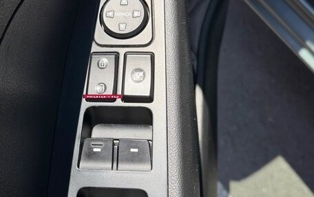 Hyundai Elantra VI рестайлинг, 2017 год, 1 350 000 рублей, 9 фотография