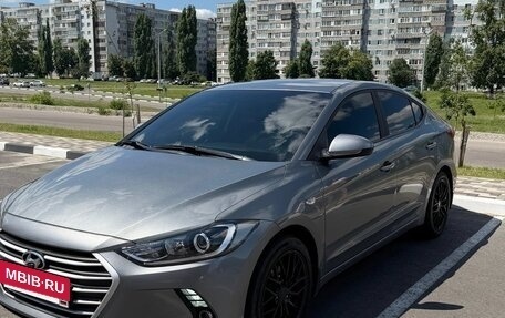 Hyundai Elantra VI рестайлинг, 2017 год, 1 350 000 рублей, 7 фотография