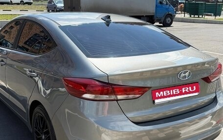 Hyundai Elantra VI рестайлинг, 2017 год, 1 350 000 рублей, 6 фотография