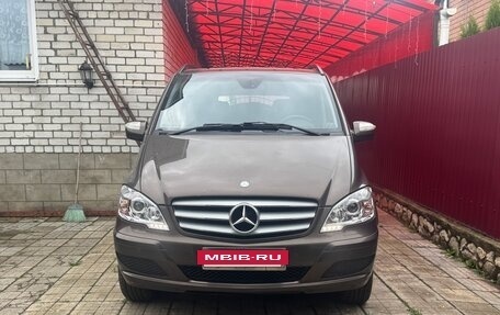 Mercedes-Benz Viano, 2013 год, 1 650 000 рублей, 2 фотография
