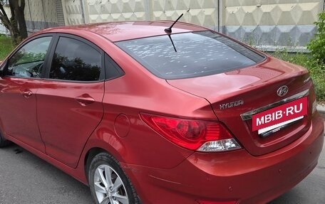 Hyundai Solaris II рестайлинг, 2011 год, 1 100 000 рублей, 4 фотография