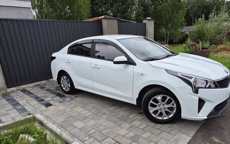 KIA Rio IV, 2020 год, 1 740 000 рублей, 3 фотография