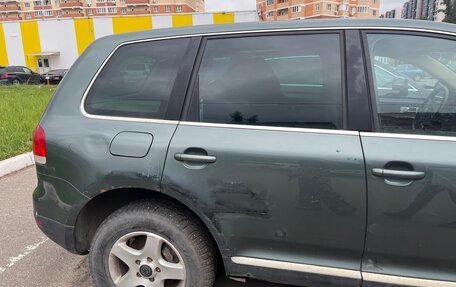Volkswagen Touareg III, 2005 год, 800 000 рублей, 2 фотография