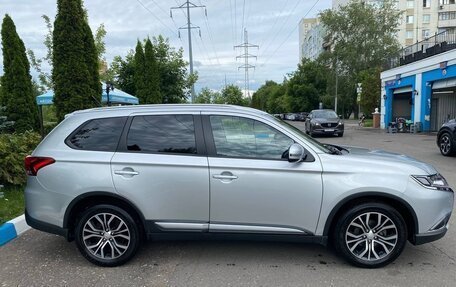 Mitsubishi Outlander III рестайлинг 3, 2015 год, 2 450 000 рублей, 3 фотография