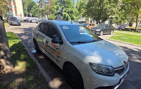 Renault Logan II, 2018 год, 500 000 рублей, 5 фотография