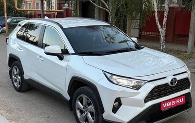 Toyota RAV4, 2019 год, 3 300 000 рублей, 1 фотография