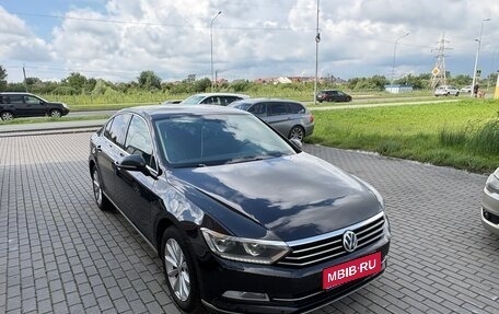 Volkswagen Passat B8 рестайлинг, 2015 год, 1 799 000 рублей, 1 фотография