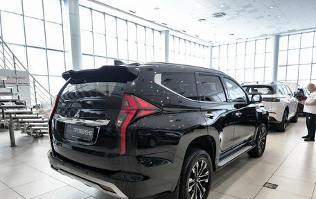 Mitsubishi Montero Sport, 2022 год, 3 850 000 рублей, 9 фотография