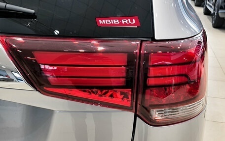 Mitsubishi Outlander III рестайлинг 3, 2019 год, 3 222 500 рублей, 14 фотография