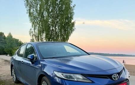 Toyota Camry, 2021 год, 3 100 000 рублей, 1 фотография
