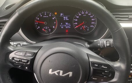 KIA Rio IV, 2021 год, 1 790 000 рублей, 1 фотография