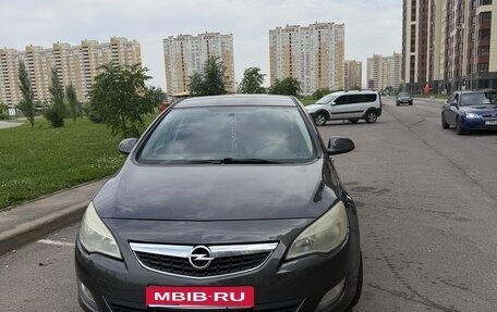 Opel Astra J, 2012 год, 639 999 рублей, 1 фотография