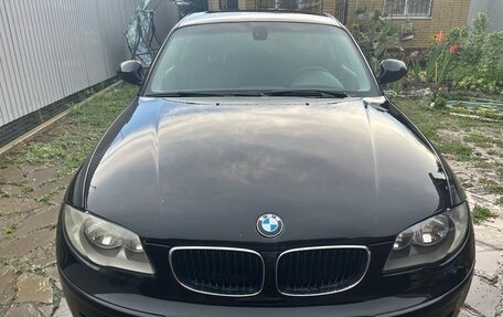 BMW 1 серия, 2011 год, 870 000 рублей, 1 фотография