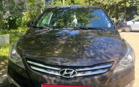 Hyundai Solaris II рестайлинг, 2014 год, 980 000 рублей, 4 фотография