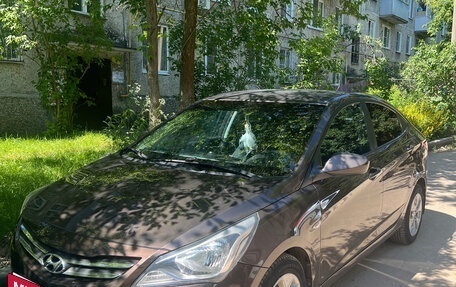 Hyundai Solaris II рестайлинг, 2014 год, 980 000 рублей, 3 фотография