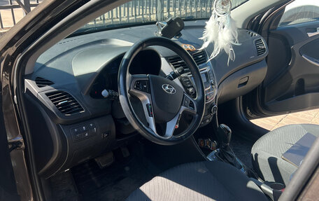 Hyundai Solaris II рестайлинг, 2014 год, 980 000 рублей, 7 фотография