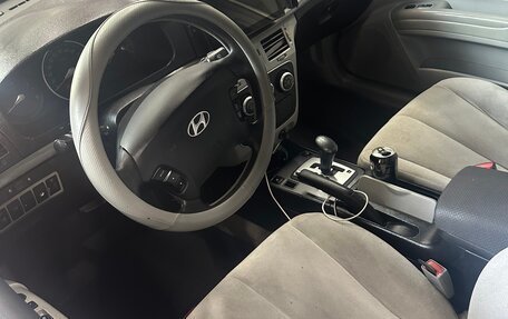 Hyundai Sonata VI, 2006 год, 595 000 рублей, 6 фотография
