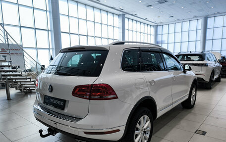 Volkswagen Touareg III, 2015 год, 2 750 000 рублей, 6 фотография