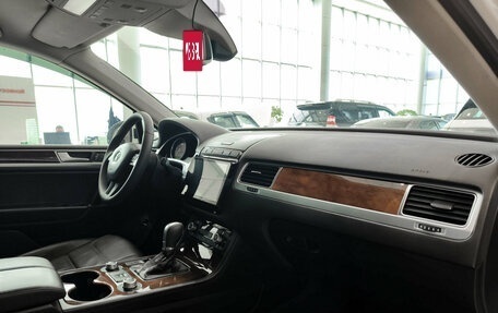 Volkswagen Touareg III, 2015 год, 2 750 000 рублей, 13 фотография