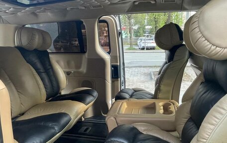 Hyundai Grand Starex Grand Starex I рестайлинг 2, 2012 год, 1 690 000 рублей, 18 фотография