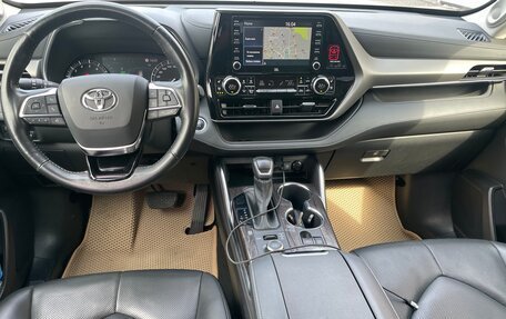Toyota Highlander, 2021 год, 5 555 000 рублей, 9 фотография