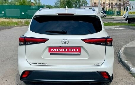 Toyota Highlander, 2021 год, 5 555 000 рублей, 7 фотография