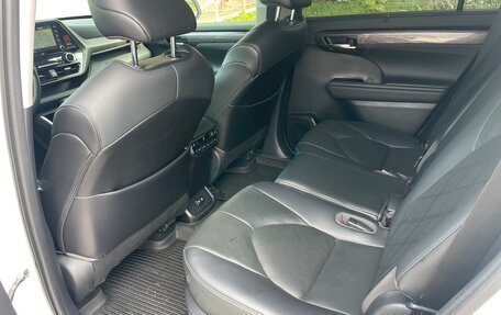 Toyota Highlander, 2021 год, 5 555 000 рублей, 11 фотография