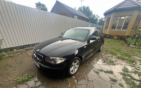 BMW 1 серия, 2011 год, 870 000 рублей, 3 фотография