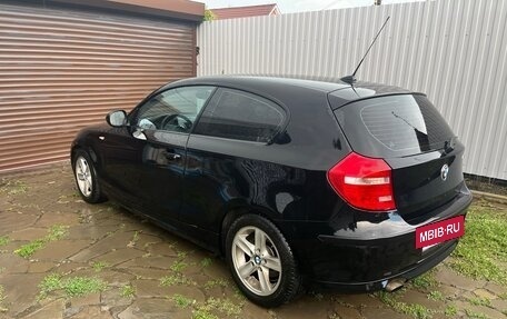 BMW 1 серия, 2011 год, 870 000 рублей, 4 фотография