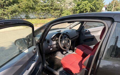 Mitsubishi Colt VI рестайлинг, 2005 год, 260 000 рублей, 6 фотография