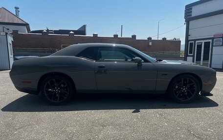 Dodge Challenger III рестайлинг 2, 2023 год, 3 700 000 рублей, 4 фотография