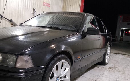 BMW 3 серия, 1991 год, 320 000 рублей, 4 фотография
