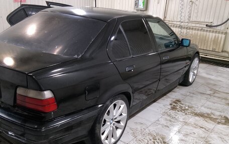 BMW 3 серия, 1991 год, 320 000 рублей, 6 фотография