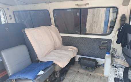 Toyota HiAce H100, 1990 год, 550 000 рублей, 5 фотография