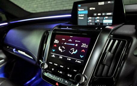 Toyota Crown, 2020 год, 3 800 000 рублей, 17 фотография