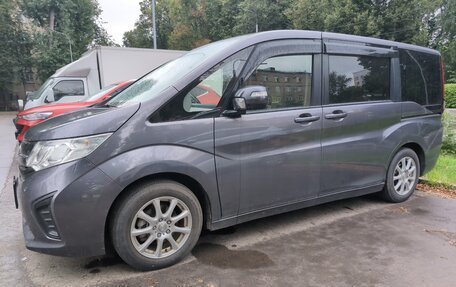 Honda Stepwgn IV, 2019 год, 2 050 000 рублей, 2 фотография