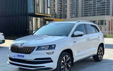 Skoda Karoq I, 2023 год, 2 156 000 рублей, 1 фотография