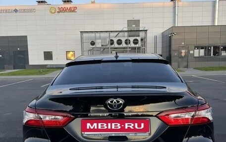 Toyota Camry, 2018 год, 2 700 000 рублей, 2 фотография