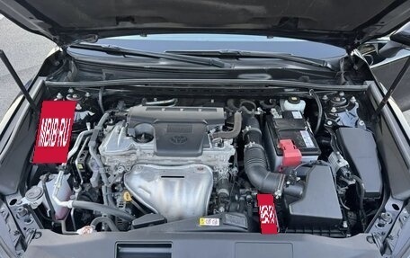 Toyota Camry, 2018 год, 2 700 000 рублей, 9 фотография