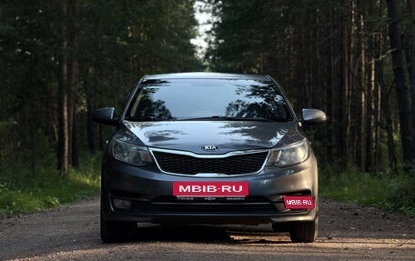 KIA Rio III рестайлинг, 2015 год, 950 000 рублей, 2 фотография