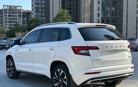 Skoda Karoq I, 2023 год, 2 156 000 рублей, 4 фотография
