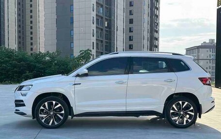 Skoda Karoq I, 2023 год, 2 156 000 рублей, 7 фотография