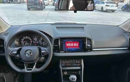 Skoda Karoq I, 2023 год, 2 156 000 рублей, 11 фотография