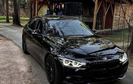 BMW 3 серия, 2017 год, 1 800 000 рублей, 3 фотография