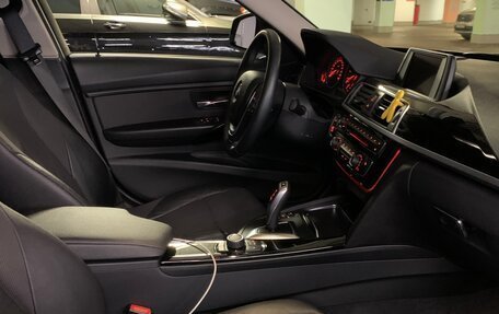 BMW 3 серия, 2017 год, 1 800 000 рублей, 6 фотография