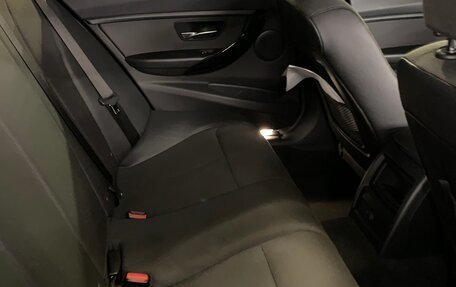 BMW 3 серия, 2017 год, 1 800 000 рублей, 11 фотография