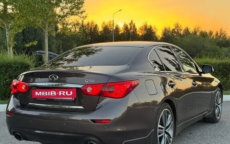 Infiniti Q50 I рестайлинг, 2015 год, 1 570 000 рублей, 13 фотография